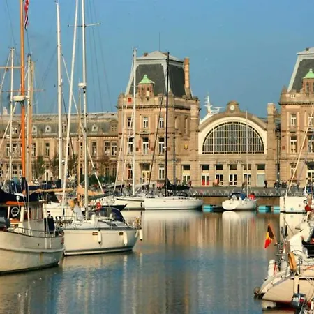 Appartement In Mariakerke With Stunning Sea Views *