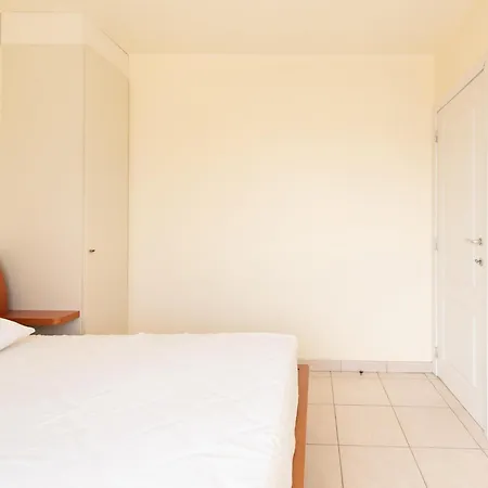 Apartamento In Mariakerke With Stunning Sea Views *