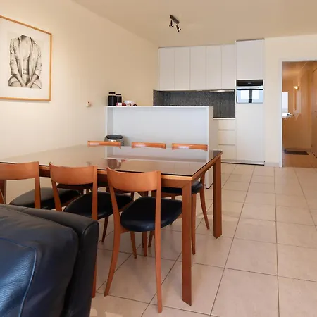 In Mariakerke With Stunning Sea Views Apartamento Ostende