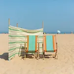 Appartement In Mariakerke With Stunning Sea Views *